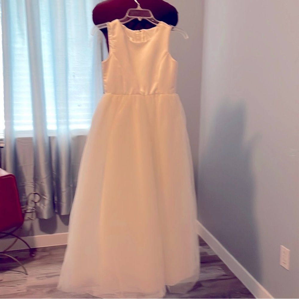 David’s bridal size 12 wedding / communion dress
